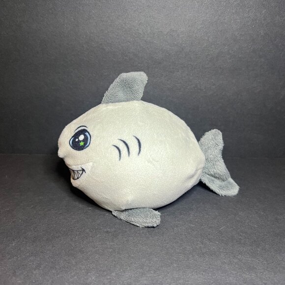 Fuzzy Wubble 2019 Spike the Shark Grey Cuddly Water Filled Animal Toy - Ages 4+ - Picture 1 of 7